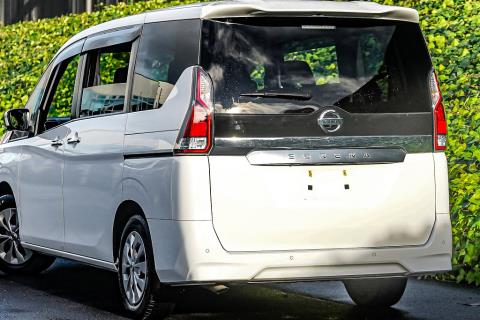 2020 Nissan Serena S 8 Seater - Thumbnail