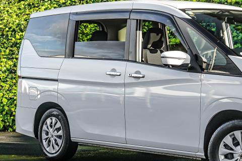 2020 Nissan Serena S 8 Seater - Thumbnail