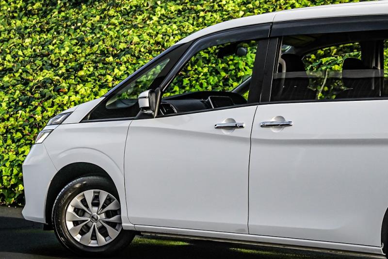 2020 Nissan Serena S 8 Seater