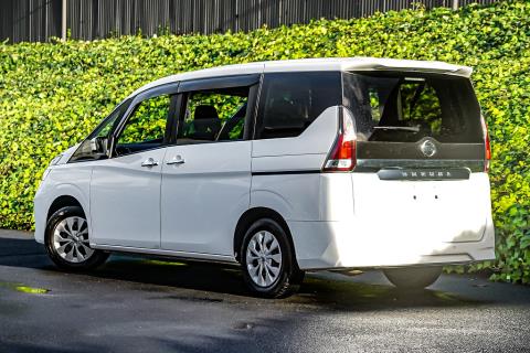 2020 Nissan Serena S 8 Seater - Thumbnail