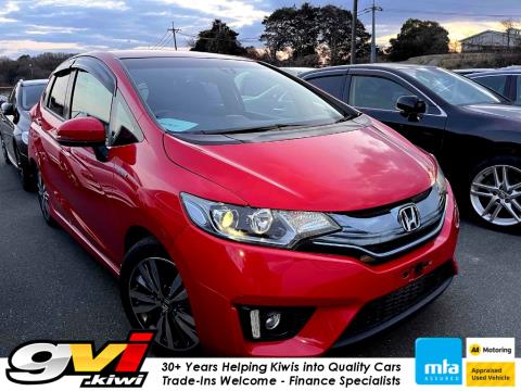 2014 Honda Fit Hybrid Sport / Jazz