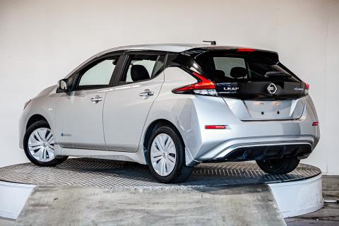2018 Nissan Leaf 40S 86% SOH - Thumbnail
