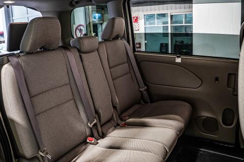 2017 Nissan Serena Hybrid 8 Seater - Thumbnail