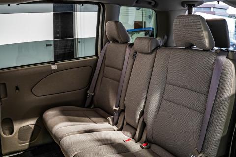 2017 Nissan Serena Hybrid 8 Seater - Thumbnail