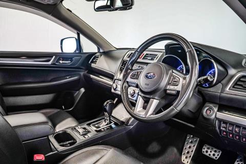 2016 Subaru Outback Limited - Thumbnail