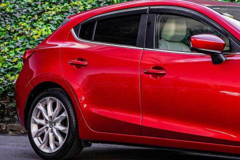 2015 Mazda Axela 20S / 3 Ltd - Thumbnail