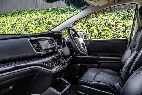 2015 Honda Odyssey Absolute - Thumbnail