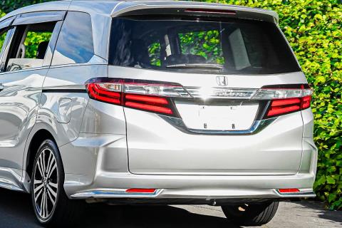 2015 Honda Odyssey Absolute - Thumbnail