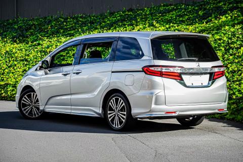 2015 Honda Odyssey Absolute - Thumbnail