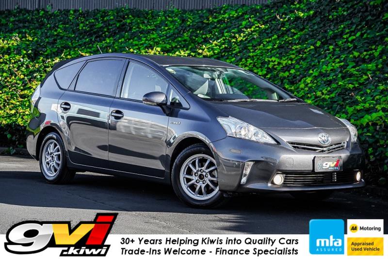 2012 Toyota Prius Alpha S