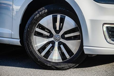 2020 Volkswagen e-Golf EV Gen 2 36kWh - Thumbnail