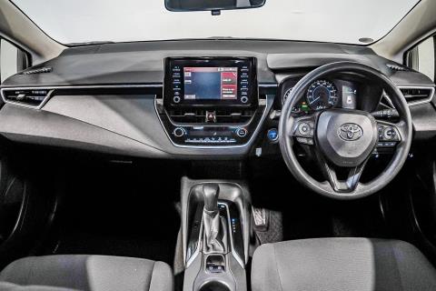 2020 Toyota Corolla Touring G-X - Thumbnail