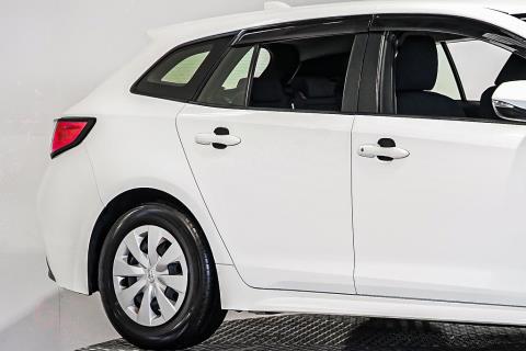 2020 Toyota Corolla Touring G-X - Thumbnail