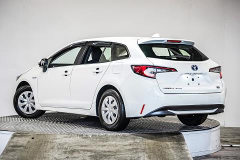 2020 Toyota Corolla Touring G-X - Thumbnail