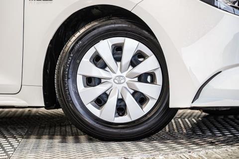 2020 Toyota Corolla Touring G-X - Thumbnail