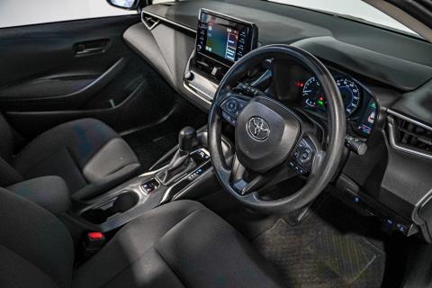 2020 Toyota Corolla Touring G-X - Thumbnail