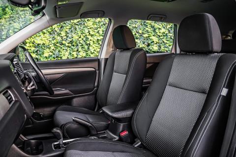 2015 Mitsubishi Outlander 24G - Thumbnail