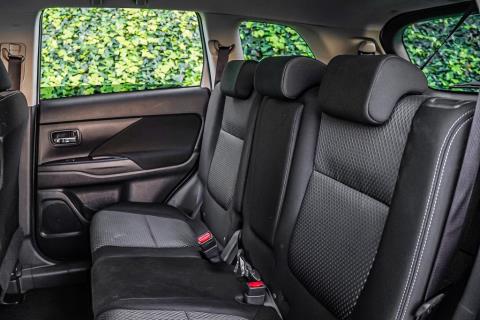 2015 Mitsubishi Outlander 24G - Thumbnail