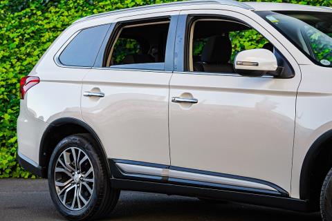 2015 Mitsubishi Outlander 24G - Thumbnail