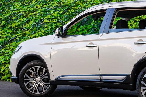 2015 Mitsubishi Outlander 24G - Thumbnail