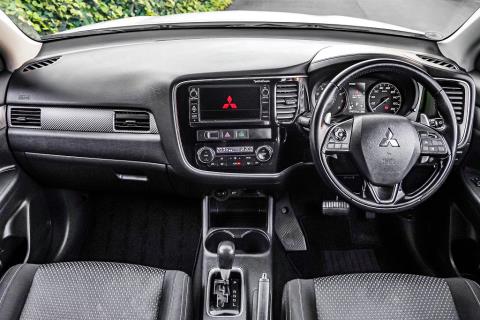 2015 Mitsubishi Outlander 24G - Thumbnail
