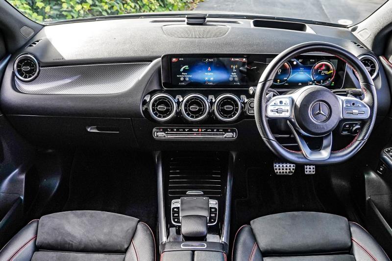 2019 Mercedes Benz B 180 AMG Line