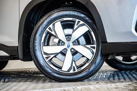 2019 Subaru Forester Advance e-Boxer - Thumbnail
