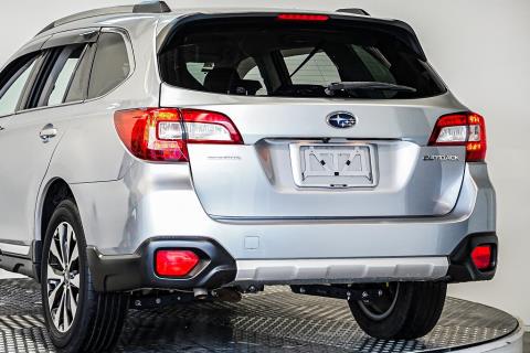2017 Subaru Outback Limited 4WD - Thumbnail