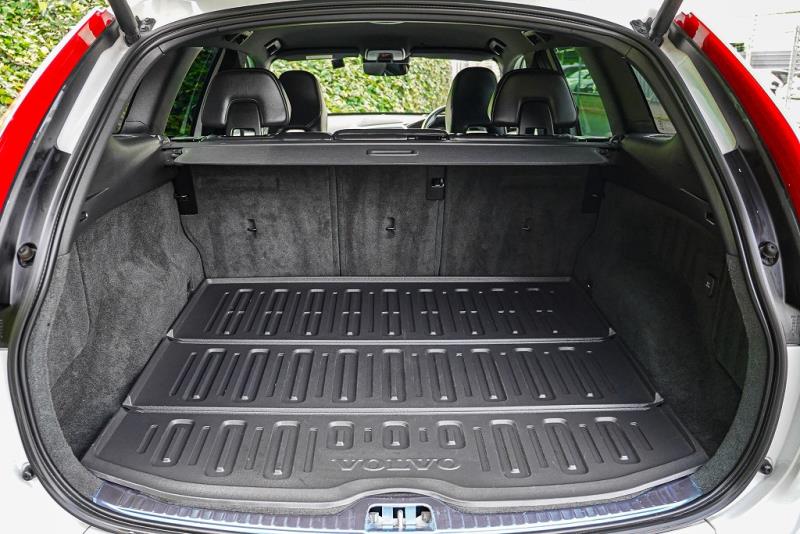 2015 Volvo XC60 T6 R Design 4WD