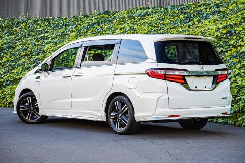 2016 Honda Odyssey Absolute - Thumbnail