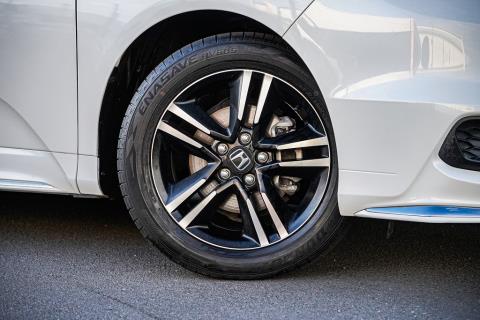2016 Honda Odyssey Absolute - Thumbnail