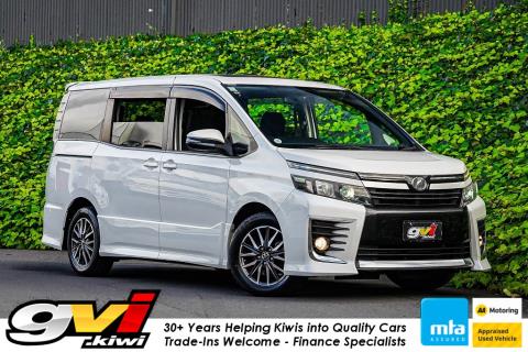 2014 Toyota Voxy ZS / Noah
