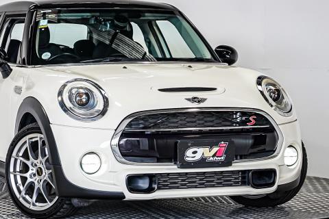 2016 Mini Cooper S - Thumbnail