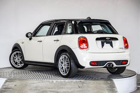 2016 Mini Cooper S - Thumbnail