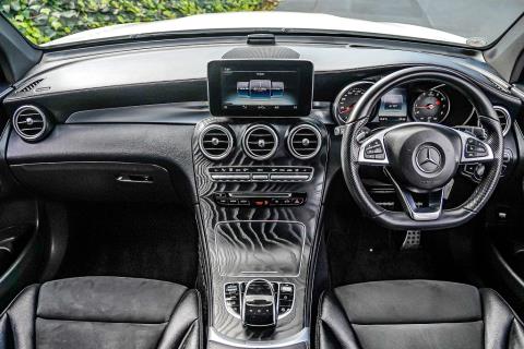 2017 Mercedes Benz GLC 250 - Thumbnail