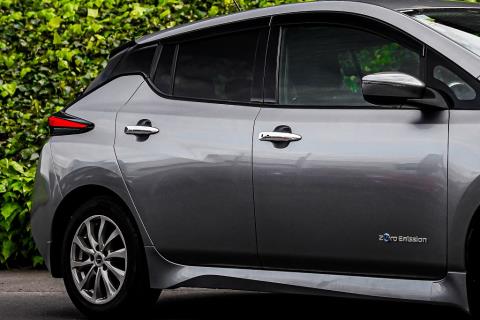 2018 Nissan Leaf 40X 85% SOH - Thumbnail