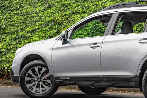 2014 Subaru Outback 4WD - Thumbnail