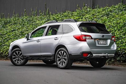 2014 Subaru Outback 4WD - Thumbnail