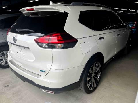 2014 Nissan X-trail 7 Seater 4WD - Thumbnail