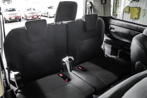 2014 Toyota Noah X 7 Seater - Thumbnail