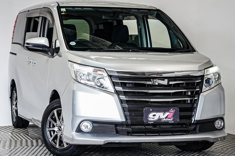2014 Toyota Noah X 7 Seater