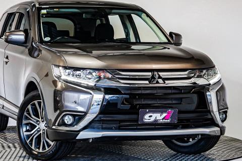 2016 Mitsubishi Outlander 24G 7 Seater - Thumbnail