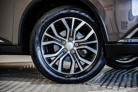 2016 Mitsubishi Outlander 24G 7 Seater - Thumbnail
