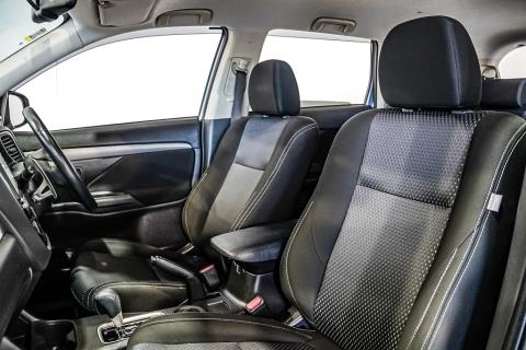 2016 Mitsubishi Outlander 20G - Thumbnail