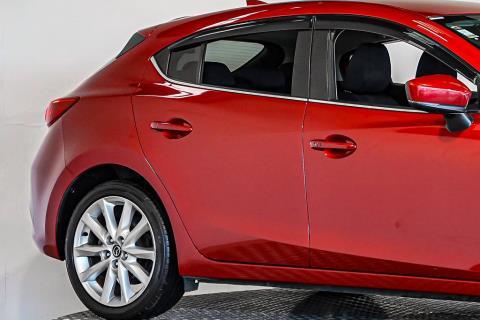 2016 Mazda Axela Sport Hatch - Thumbnail