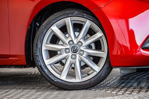 2016 Mazda Axela Sport Hatch - Thumbnail