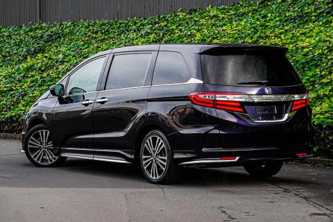 2014 Honda Odyssey Absolute - Thumbnail