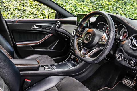 2015 Mercedes Benz CLA250 Orange Art Edition - Thumbnail