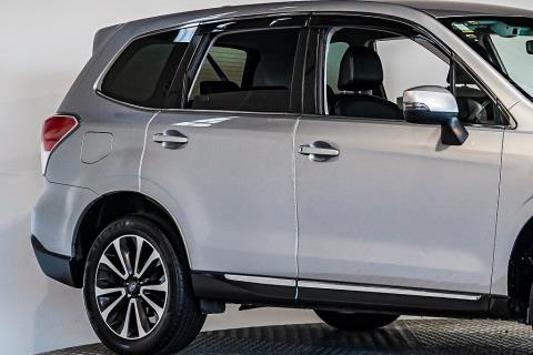 2017 Subaru Forester 2.0XT 4WD - Thumbnail