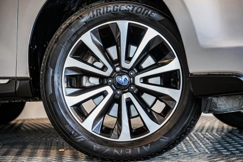 2017 Subaru Forester 2.0XT 4WD - Thumbnail